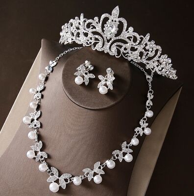 Noble Crystal Bridal Jewelry Sets Silver Fashion Wedding Jewelry Tiara Necklace Earrings for Brides Bridesmaids