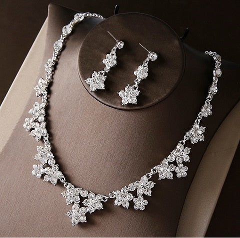 Noble Crystal Bridal Jewelry Sets Silver Fashion Wedding Jewelry Tiara Necklace Earrings for Brides Bridesmaids